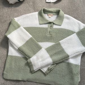 Great material! Small stain under the buttons.